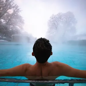 4* Szálloda Parc &